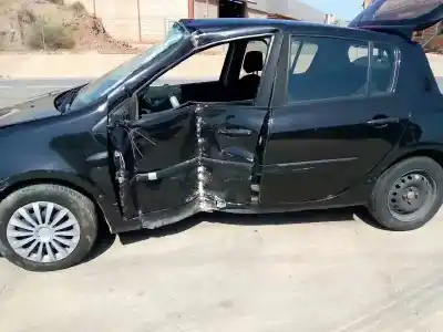 Veicolo di demolizione renault clio iii 20 aniversario dell'anno 2007 alimentato k9k t7