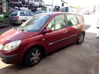 Sloopvoertuig renault scenic ii authentique van het jaar 2005 aangedreven f9q d8
