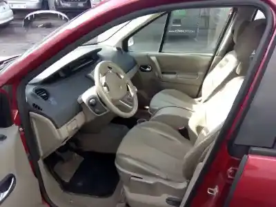 Sloopvoertuig renault scenic ii authentique van het jaar 2005 aangedreven f9q d8