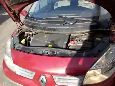 Sloopvoertuig renault scenic ii authentique van het jaar 2005 aangedreven f9q d8