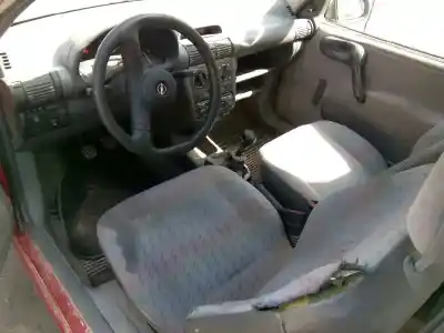 Veículo de Sucata opel corsa b base do ano 1994 alimentado c12nz