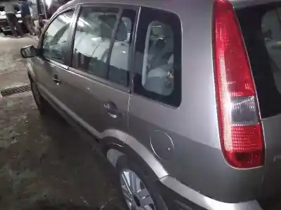 Здавання транспортного засобу ford fusion (cbk) ambiente року 2003 потужний f6ja