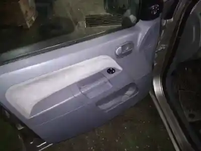 Здавання транспортного засобу ford fusion (cbk) ambiente року 2003 потужний f6ja