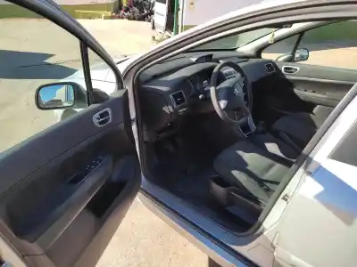 Veículo de Sucata peugeot 307 (s1) xs do ano 2003 alimentado rhs (dw10ated)