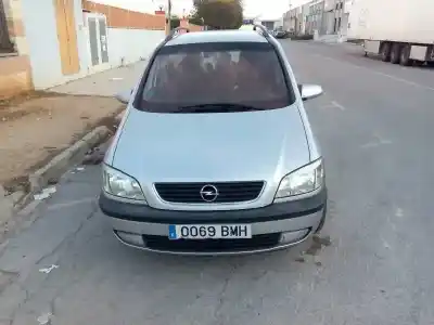 Veicolo di demolizione OPEL ZAFIRA A Blue Line dell'anno 2001 alimentato Y20DTH