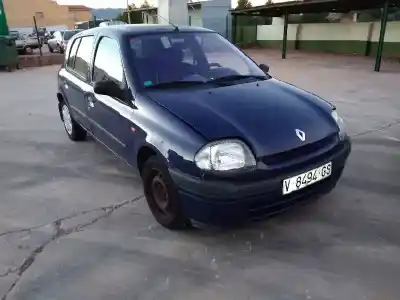 Здавання транспортного засобу renault clio ii fase i (b/cbo) 1.2 року 1999 потужний d7f