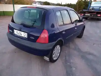 Здавання транспортного засобу renault clio ii fase i (b/cbo) 1.2 року 1999 потужний d7f