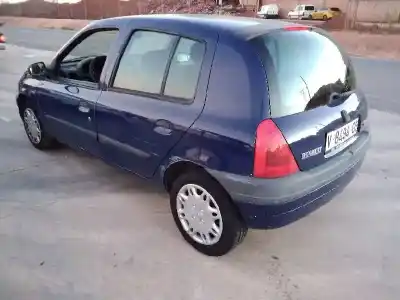 Здавання транспортного засобу renault clio ii fase i (b/cbo) 1.2 року 1999 потужний d7f