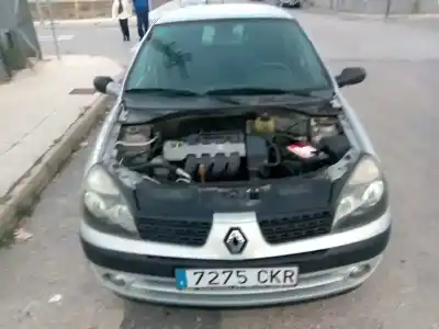 Здавання транспортного засобу RENAULT CLIO II FASE II (B/CB0) Authentique року 2003 потужний D4F B7
