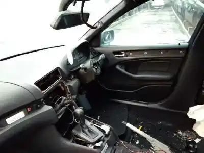 Scrapping Vehicle bmw serie 3 berlina (e46) 325i of the year 2003 powered 