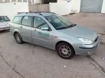 Vehicul casat ford focus turnier (cak) ghia al anului 2002 alimentat f9da