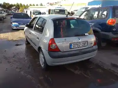 Здавання транспортного засобу renault clio ii fase ii (b/cb0) dynamique року 2003 потужний 