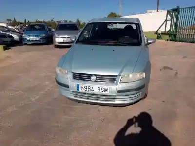 Véhicule à la ferraille FIAT STILO (192) 1.9 JTD CAT de l'année 2002 alimenté 192A1000