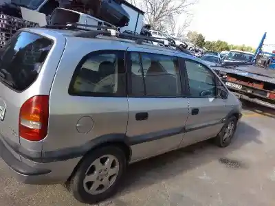 Vehicul casat opel zafira a elegance al anului 2000 alimentat x20dtl
