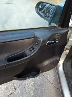 Vehicul casat opel zafira a elegance al anului 2000 alimentat x20dtl