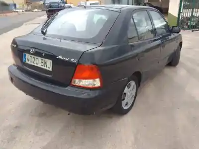 Veículo de Sucata hyundai accent (lc) gls do ano 2001 alimentado g4ea