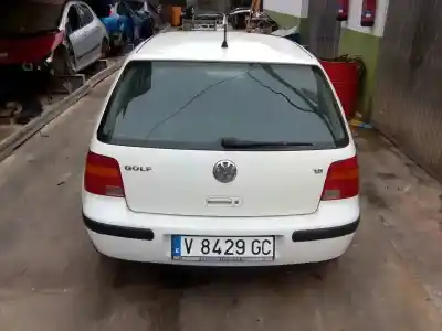 Veicolo di demolizione volkswagen golf iv berlina (1j1) conceptline dell'anno 1998 alimentato akl