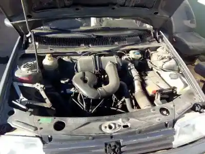 Veículo de Sucata peugeot 205 berlina * do ano 1988 alimentado 1g1e