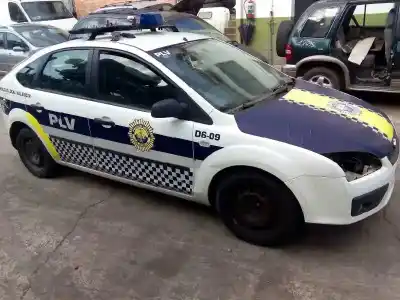 Veículo de Sucata ford focus berlina (cap) ambiente (d) do ano 2005 alimentado hwda