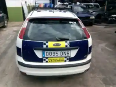 Veículo de Sucata ford focus berlina (cap) ambiente (d) do ano 2005 alimentado hwda