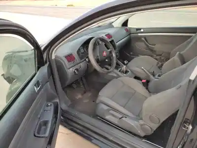 Vehicul casat volkswagen golf v berlina (1k1) conceptline (e) al anului 2005 alimentat bkd