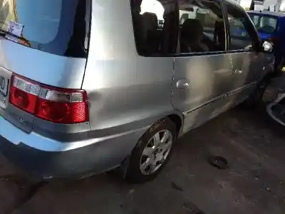 Veículo de Sucata kia carens 2.0 crdi ex monovolumen do ano 2003 alimentado d4ea