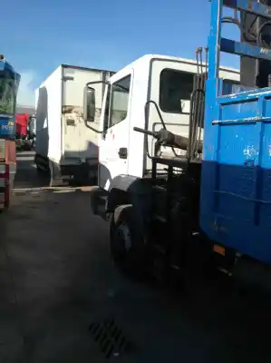 Veicolo di demolizione nissan atleon 165 dell'anno 2002 alimentato b660