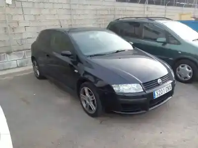 Scrapping Vehicle fiat stilo (192) 1.6 16v of the year 2005 powered 182b6000