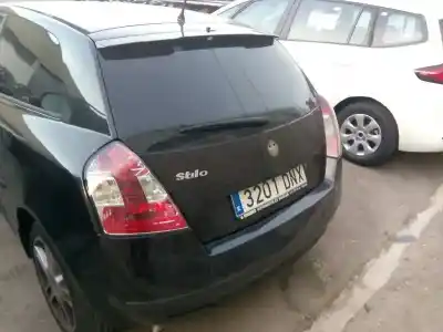 Scrapping Vehicle fiat stilo (192) 1.6 16v of the year 2005 powered 182b6000