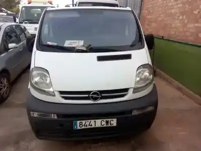 Veículo de Sucata opel vivaro combi 2.7t corto do ano 2004 alimentado f9q u7