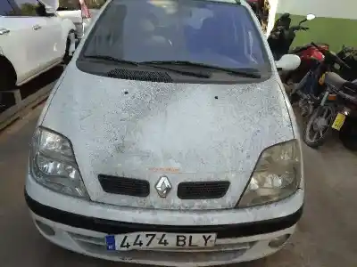 Veículo de Sucata RENAULT                                            SCÉNIC I MONOSPACE (JA0/1_, FA0_)                                                                                                                                                                                                                          1.9 dTi (JA1U) do ano 2001 alimentado F9Q744