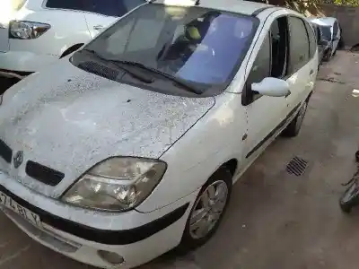 Veículo de Sucata renault scénic i monospace (ja0/1_, fa0_) 1.9 dti (ja1u) do ano 2001 alimentado f9q744