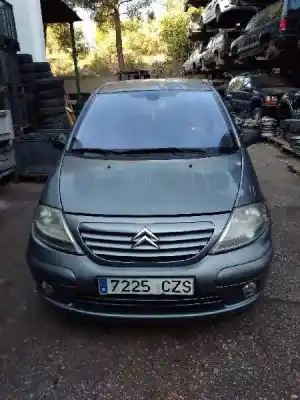 Véhicule à la ferraille citroen c3 1.4 hdi exclusive de l'année 2004 alimenté 8hx