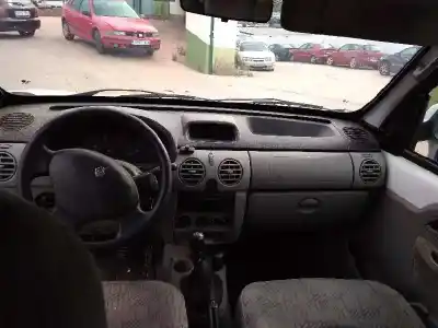 Здавання транспортного засобу renault kangoo (f/kc0) alize року 2006 потужний k9k b7