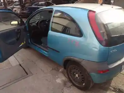 Veículo de Sucata opel corsa c club do ano 2000 alimentado y17dt