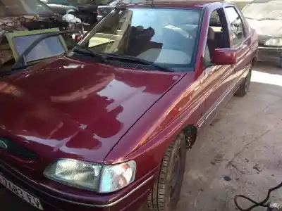 Vehicul casat ford escort berlina/turnier bravo lim. al anului 1994 alimentat l1e