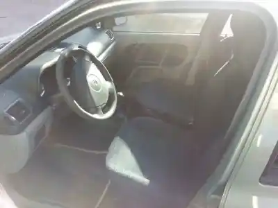 Здавання транспортного засобу renault clio ii fase ii (b/cb0) authentique року 2002 потужний k9k a7