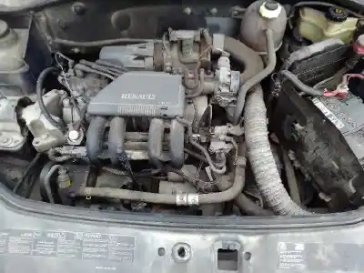 Veículo de Sucata renault clio ii fase i (b/cbo) 1.2 do ano 1998 alimentado d7f