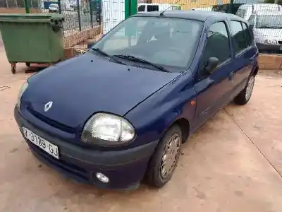 Veículo de Sucata renault clio ii fase i (b/cbo) 1.2 do ano 1998 alimentado d7f
