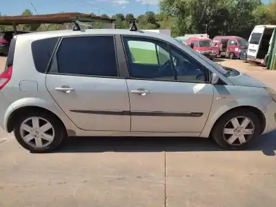Scrapping Vehicle renault scenic ii confort authentique of the year 2003 powered k9k d7