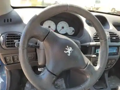 Scrapping Vehicle peugeot 206 cc cc of the year 2001 powered rfn