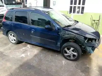 Veicolo di demolizione peugeot 206 sw xs dell'anno 2002 alimentato nfu