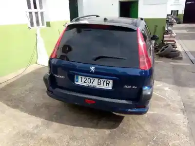 Veicolo di demolizione peugeot 206 sw xs dell'anno 2002 alimentato nfu