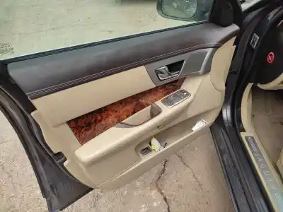 Veicolo di demolizione jaguar xf 3.0 v6 diesel cat dell'anno 2010 alimentato 306dt