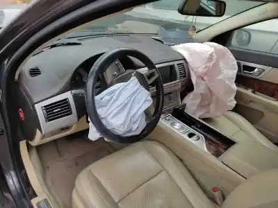 Veicolo di demolizione jaguar xf 3.0 v6 diesel cat dell'anno 2010 alimentato 306dt