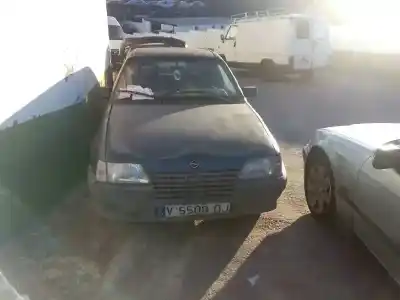 Veículo de Sucata OPEL KADETT E * do ano 1990 alimentado 