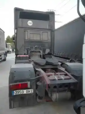 Veículo de Sucata iveco eurotech (mp) fsa  (440 e 39) larga distancia do ano 2000 alimentado 