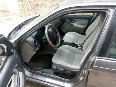 Veículo de Sucata mg serie 45 (t/rt) classic do ano 2004 alimentado 16k4f