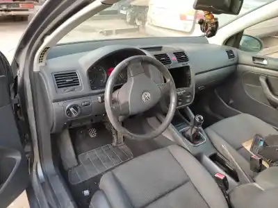 Scrapping Vehicle volkswagen golf v berlina (1k1) conceptline (e) of the year 2004 powered bru