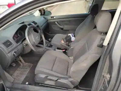 Scrapping Vehicle volkswagen golf v berlina (1k1) conceptline (e) of the year 2004 powered bru